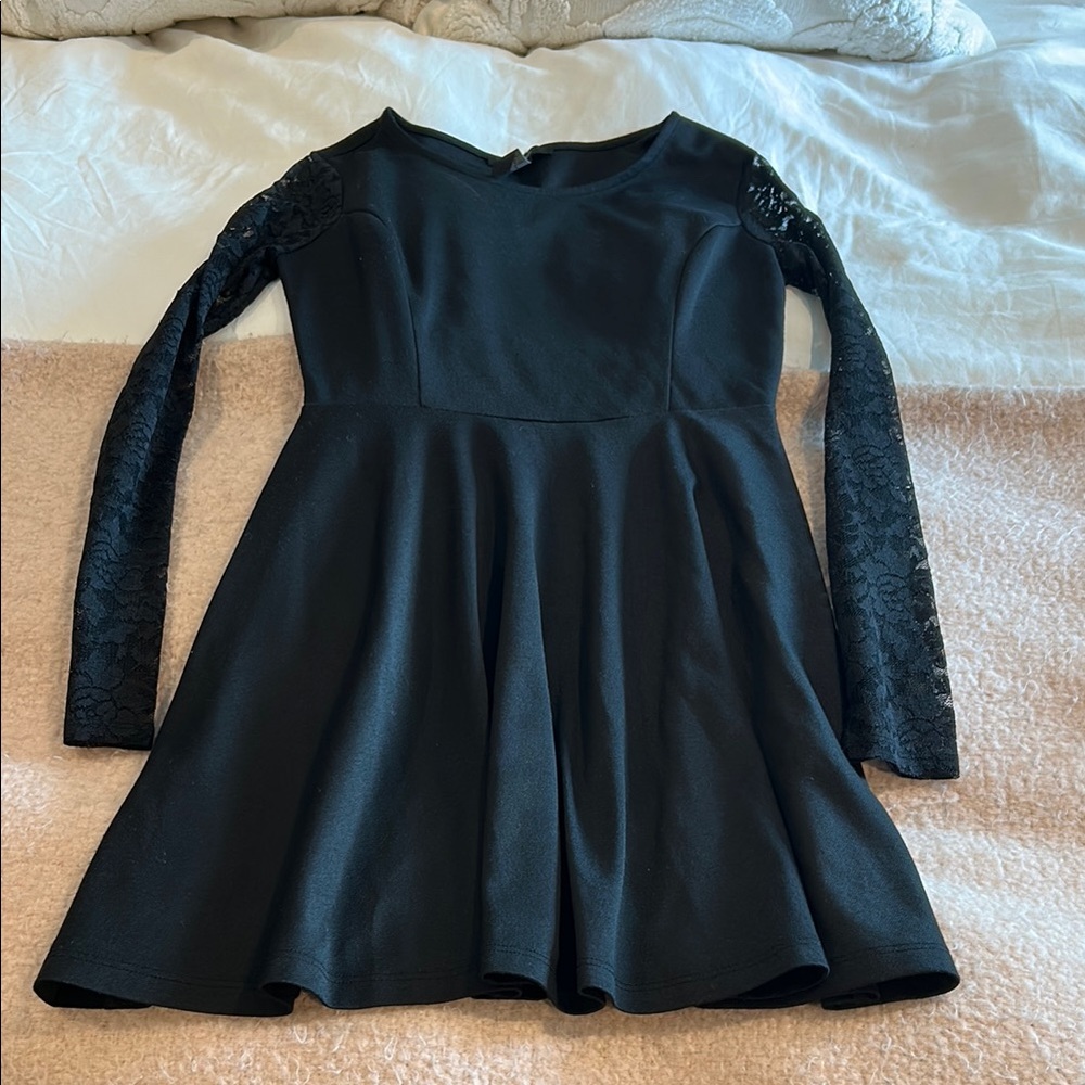 Elegant Black Ladies Dress
